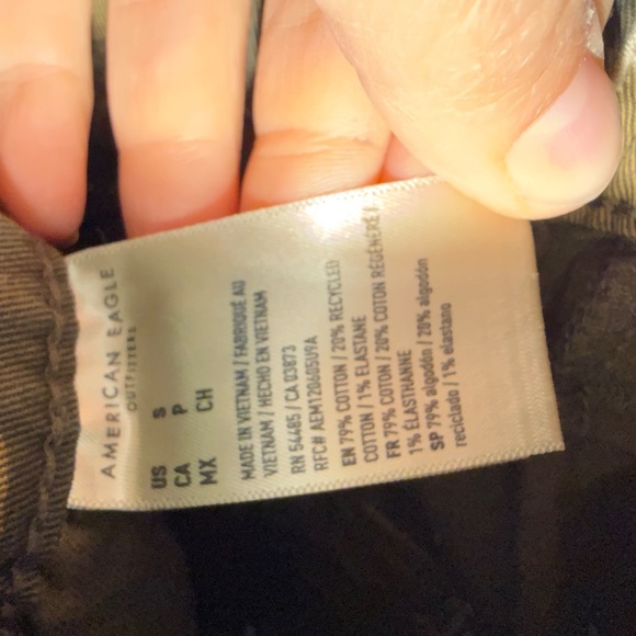 American Eagle Outfitters Camo Utility Cargo Pants – Size Small - Picture 5 of 6